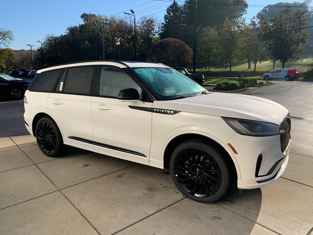 New 2027 Lincoln Aviator Reserve AWD/4WD image 7