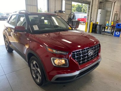 Used 2025 Hyundai Venue SEL