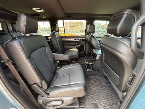 New 2026 Jeep Grand Wagoneer Limited w/ Premium Group II AWD/4WD image 9