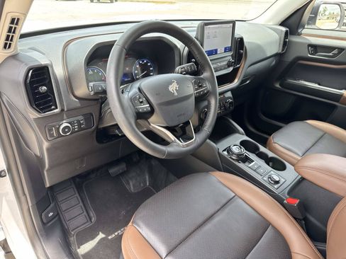 Used 2024 Ford Bronco Sport Badlands w/ Premium Package AWD/4WD image 17