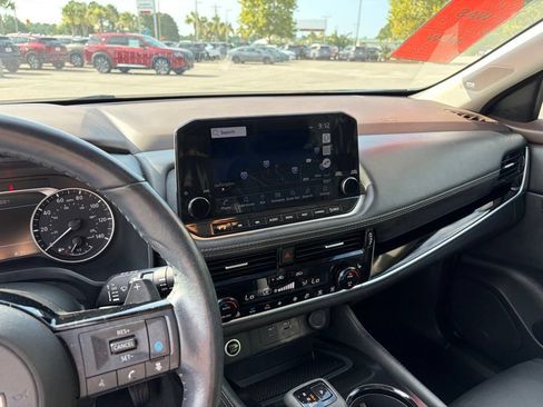 Used 2023 Nissan Rogue SL w/ SL Premium Package FWD image 22