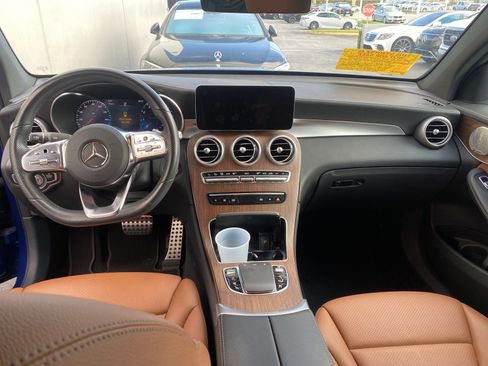 Used 2023 Mercedes-Benz GLC 300 4MATIC Coupe image 10