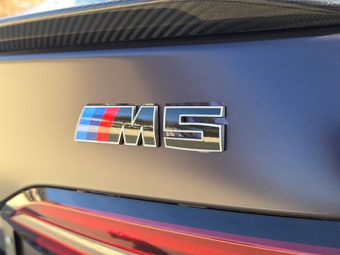 Used 2026 BMW M5 w/ Carbon Package image 32
