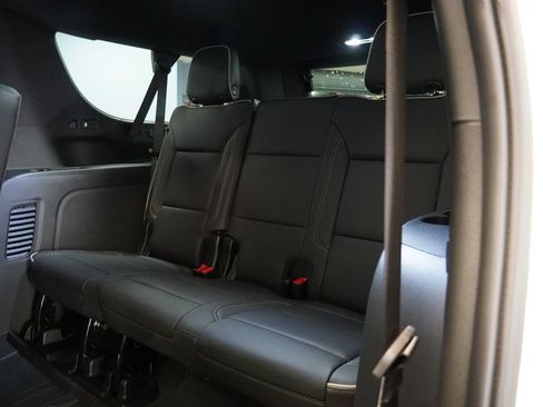 New 2026 Chevrolet Suburban Premier w/ Sun And Tow Package AWD/4WD image 32