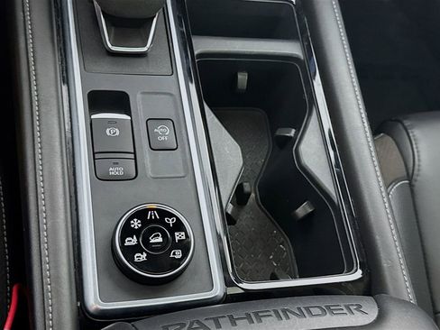 Used 2023 Nissan Pathfinder SL w/ SL Premium Package AWD/4WD image 22
