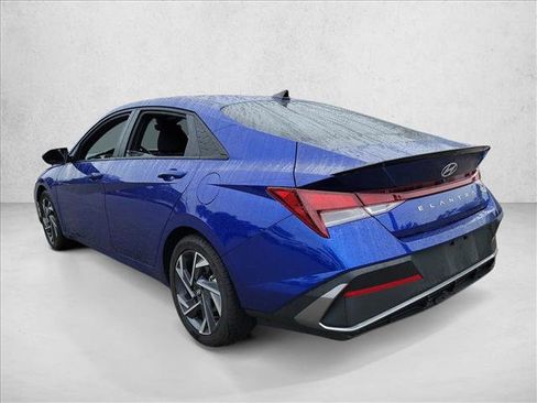 Used 2025 Hyundai Elantra Sport w/ Cargo Package image 7