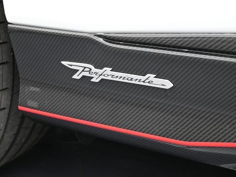 Used 2023 Lamborghini Urus Performante image 14