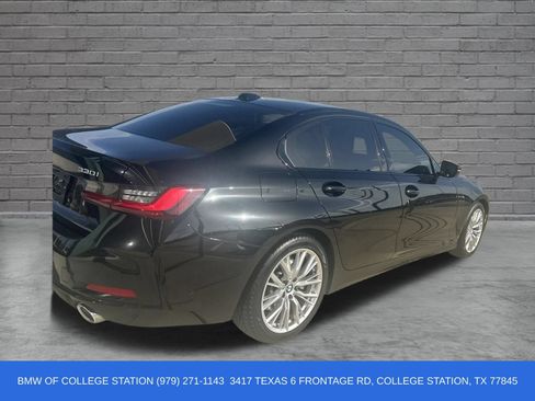 Used 2023 BMW 330i Sedan w/ Premium Package RWD image 9