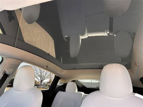 Used 2023 Tesla Model Y Long Range image 23