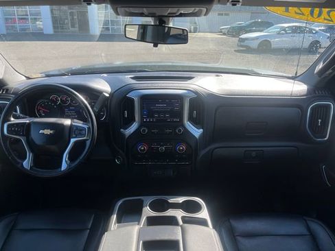 Used 2021 Chevrolet Silverado 1500 LT w/ Safety Package AWD/4WD image 11
