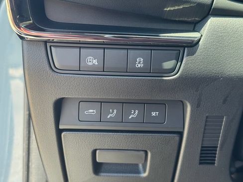 Certified 2025 MAZDA MAZDA3 s AWD/4WD image 20