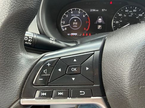 Used 2021 Nissan Kicks SV FWD image 23