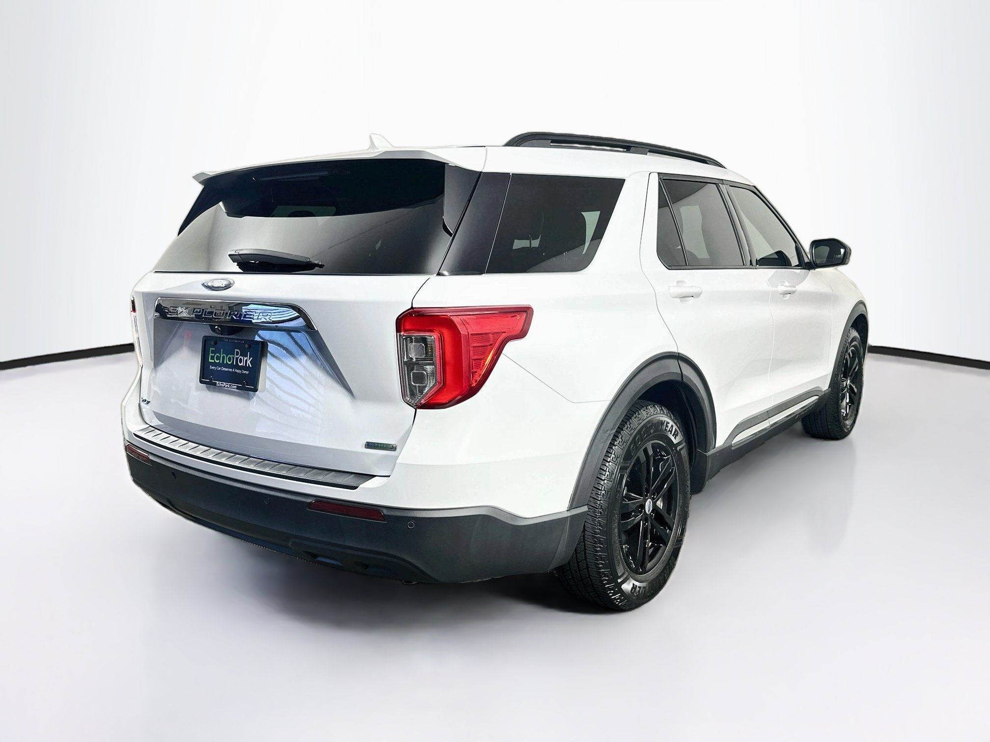 Used 2020 Ford Explorer XLT RWD image 9