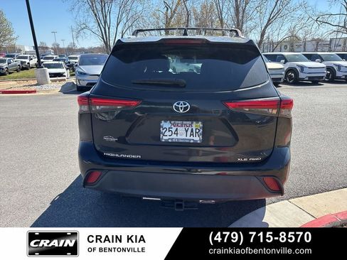 Used 2022 Toyota Highlander XLE image 13