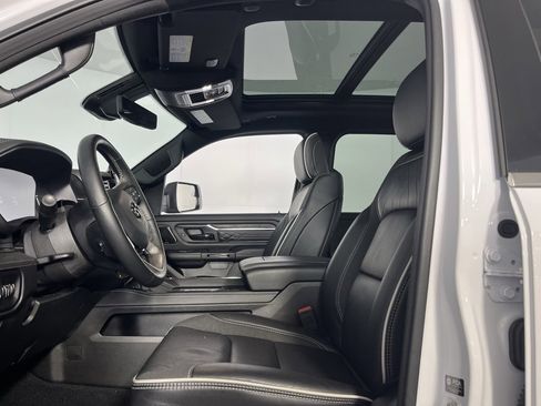 Used 2025 RAM 1500 Limited image 24