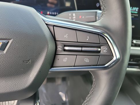 Used 2026 Chevrolet Equinox LT FWD image 22