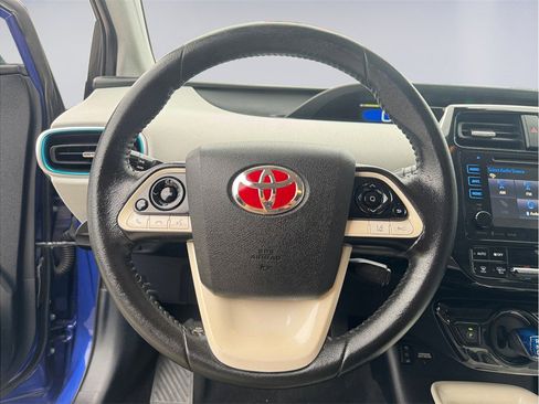 Used 2016 Toyota Prius Four w/ Advanced Technology Package image 13