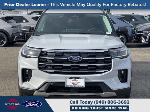 Used 2026 Ford Explorer Active w/ Active Comfort Package image 2