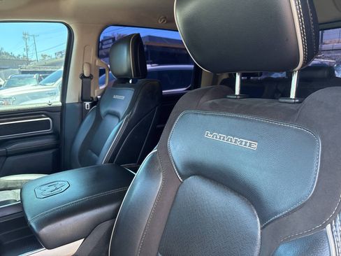 Used 2020 RAM 1500 Laramie AWD/4WD image 19