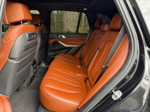 Used 2023 BMW X5 sDrive40i w/ M Sport Package image 16