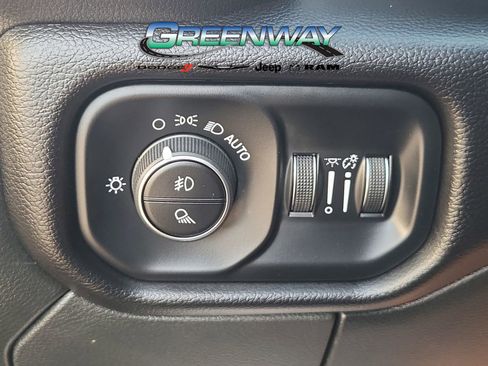 Used 2025 RAM 2500 Laramie image 25