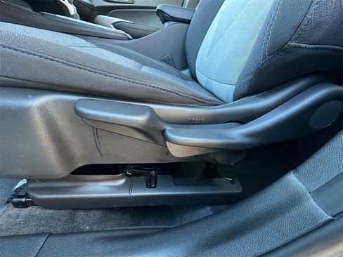 Used 2024 Chevrolet Trax LS w/ LS Convenience Package image 10