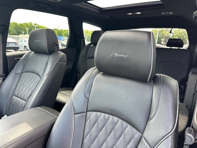 Used 2024 Buick Enclave Avenir w/ Avenir Technology Package FWD image 20