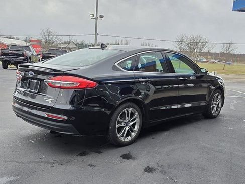 Used 2020 Ford Fusion Titanium image 3