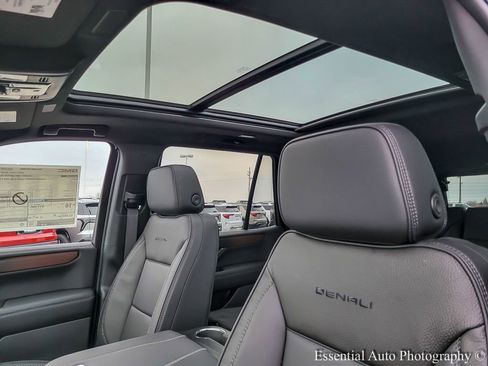 New 2026 GMC Yukon Denali w/ Sun & Power Step Package image 9