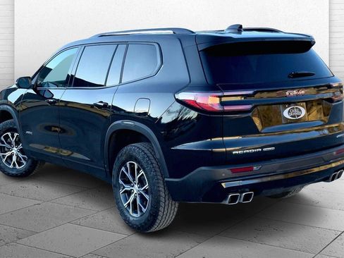Used 2024 GMC Acadia AT4 image 10