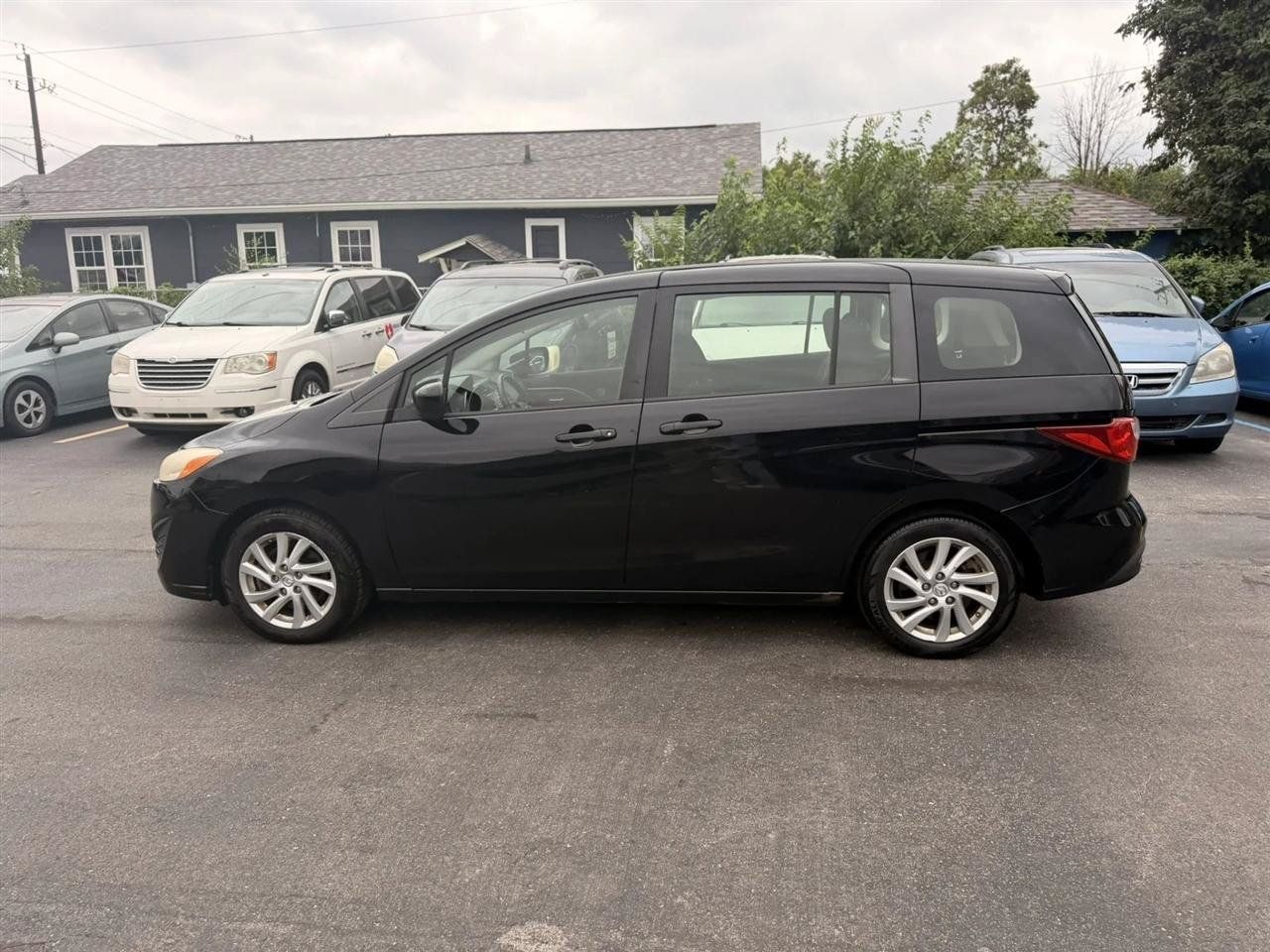 Used 2012 MAZDA MAZDA5 Sport FWD image 16