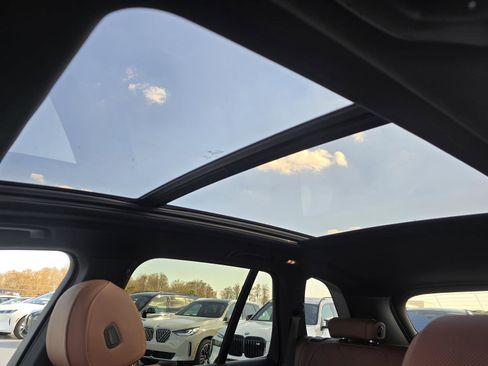 New 2026 BMW X5 sDrive40i w/ M Sport Package image 22