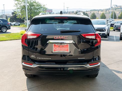Used 2023 GMC Terrain Denali w/ Black Diamond Edition AWD/4WD image 6