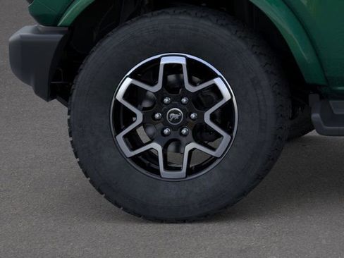 New 2025 Ford Bronco Outer Banks image 24