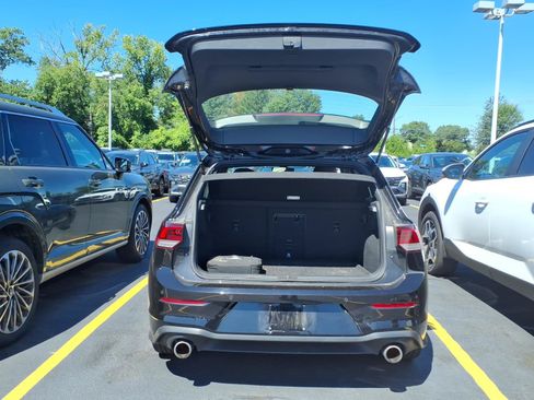 Used 2022 Volkswagen GTI S FWD image 6