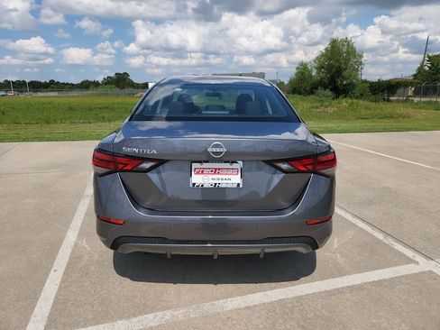 Used 2025 Nissan Sentra S FWD image 6