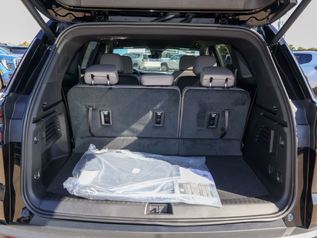 New 2027 GMC Acadia Elevation w/ Elevation Premium Package FWD image 5