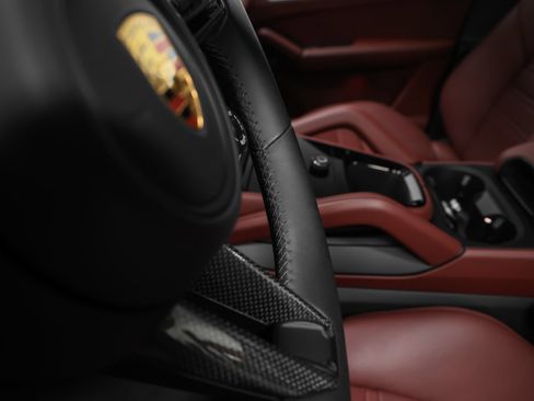 Certified 2024 Porsche Cayenne Turbo AWD/4WD image 49