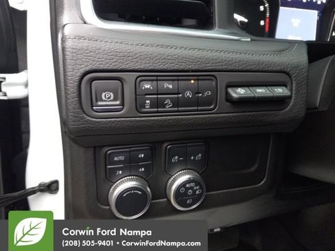 Used 2021 GMC Yukon XL Denali w/ Advanced Technology Package AWD/4WD image 13