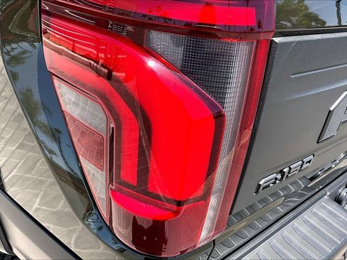 Used 2024 Ford F150 Raptor AWD/4WD image 28