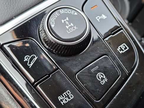 Used 2025 Kia Sportage SX AWD/4WD image 18