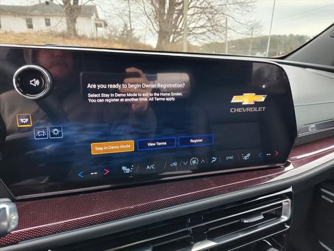 New 2026 Chevrolet Traverse Z71 w/ Enhanced Driving Package image 14