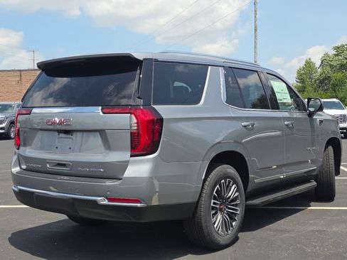 New 2026 GMC Yukon Elevation w/ Elevation Premium Package AWD/4WD image 17