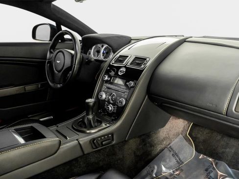 Used 2015 Aston Martin V8 Vantage GT RWD image 42