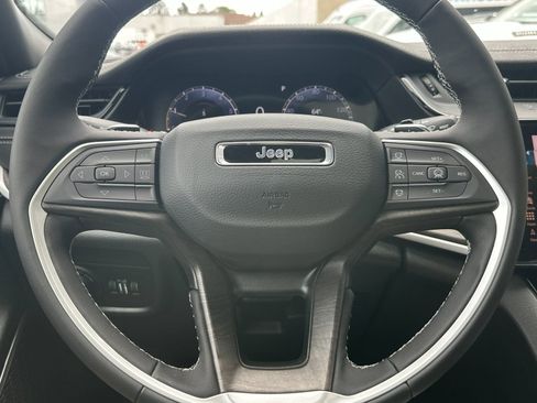 New 2026 Jeep Grand Cherokee L Limited AWD/4WD image 25