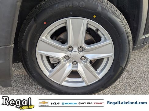 Used 2022 Jeep Compass Latitude image 31