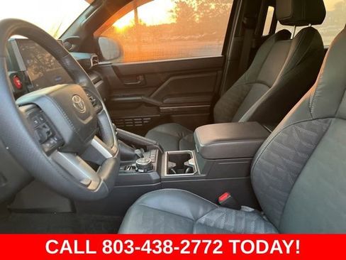 Used 2025 Toyota 4Runner TRD Off-Road Premium image 9