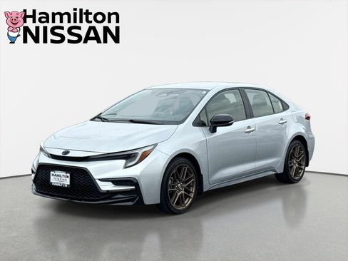 Used 2024 Toyota Corolla SE w/ Convenience Package FWD image 5