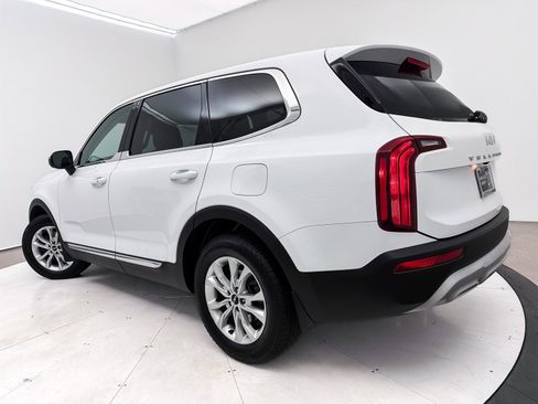 Used 2022 Kia Telluride LX image 7