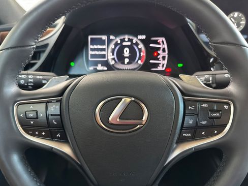 Certified 2024 Lexus ES 350 w/ Premium Package FWD image 28
